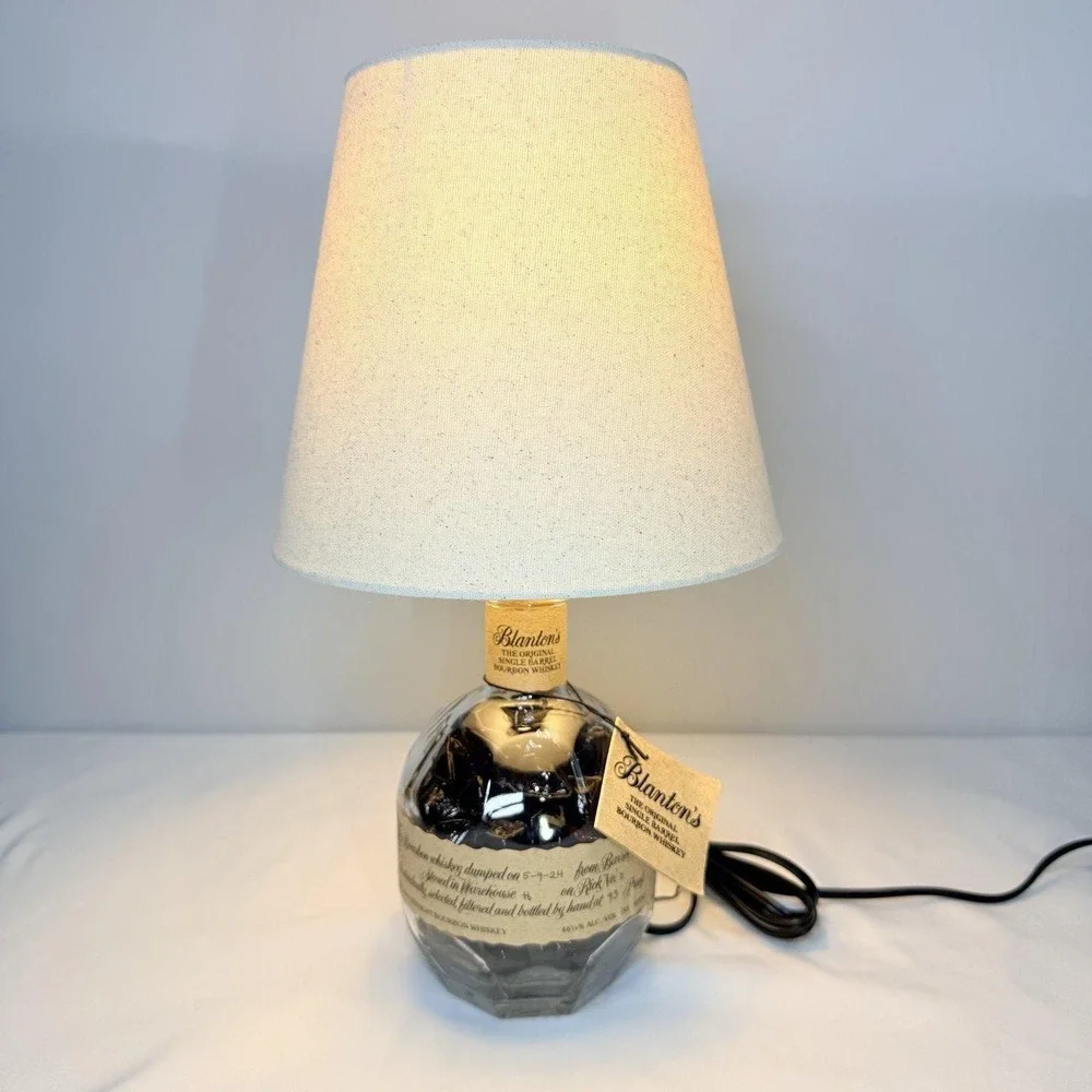 Blanton's Table Lamp The Original Single Barrel Bourbon Whiskey‎ DD 5/9/24